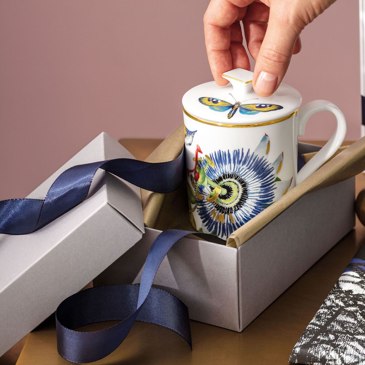Amazonia Gifts Mug with lid 11,5x8,5x11cm