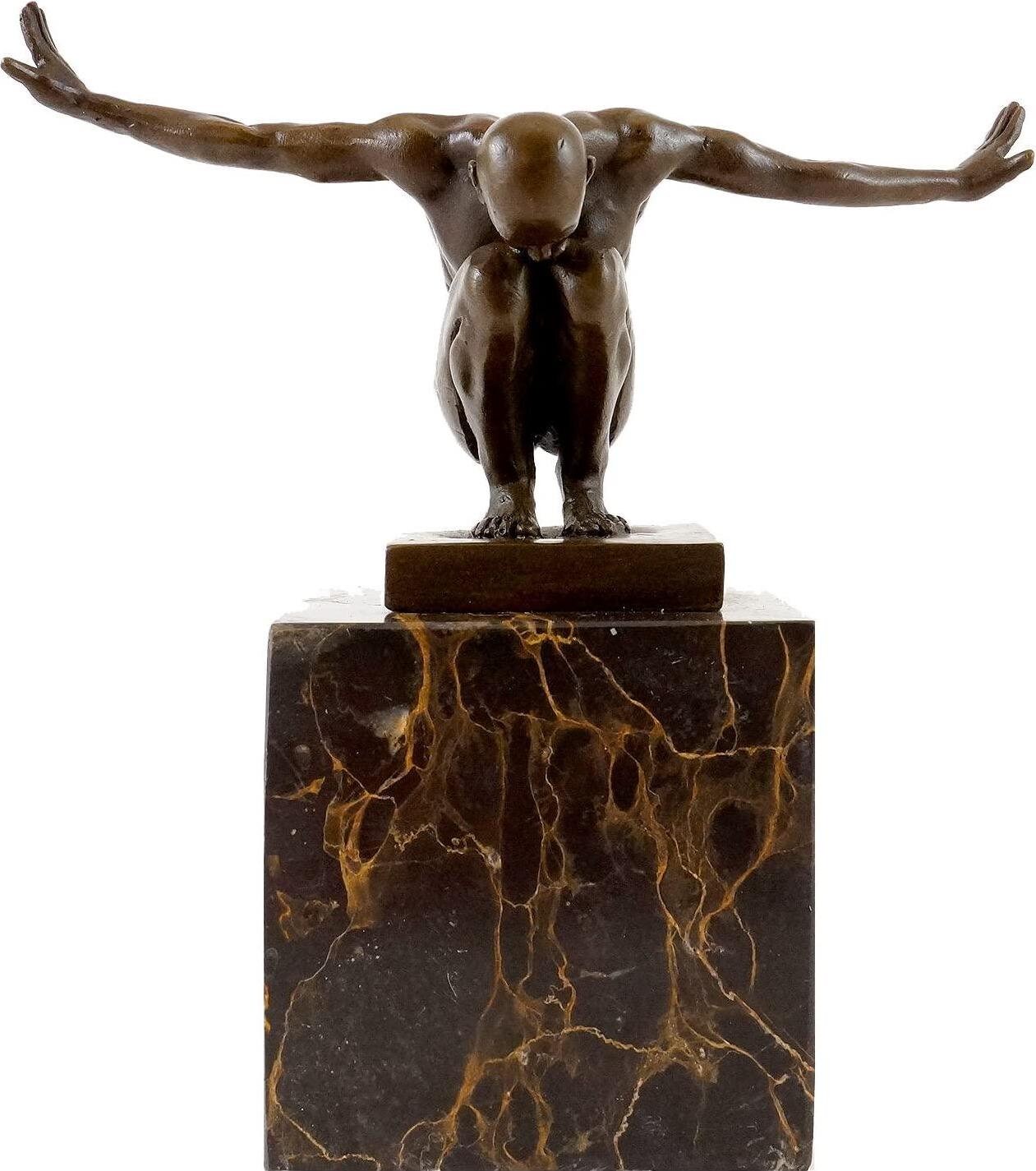 Kunst and ambiente - modern art statue - bronze figurine - mr. universe - signed - sculpture by milo - 100% bronze - athlete - male nude