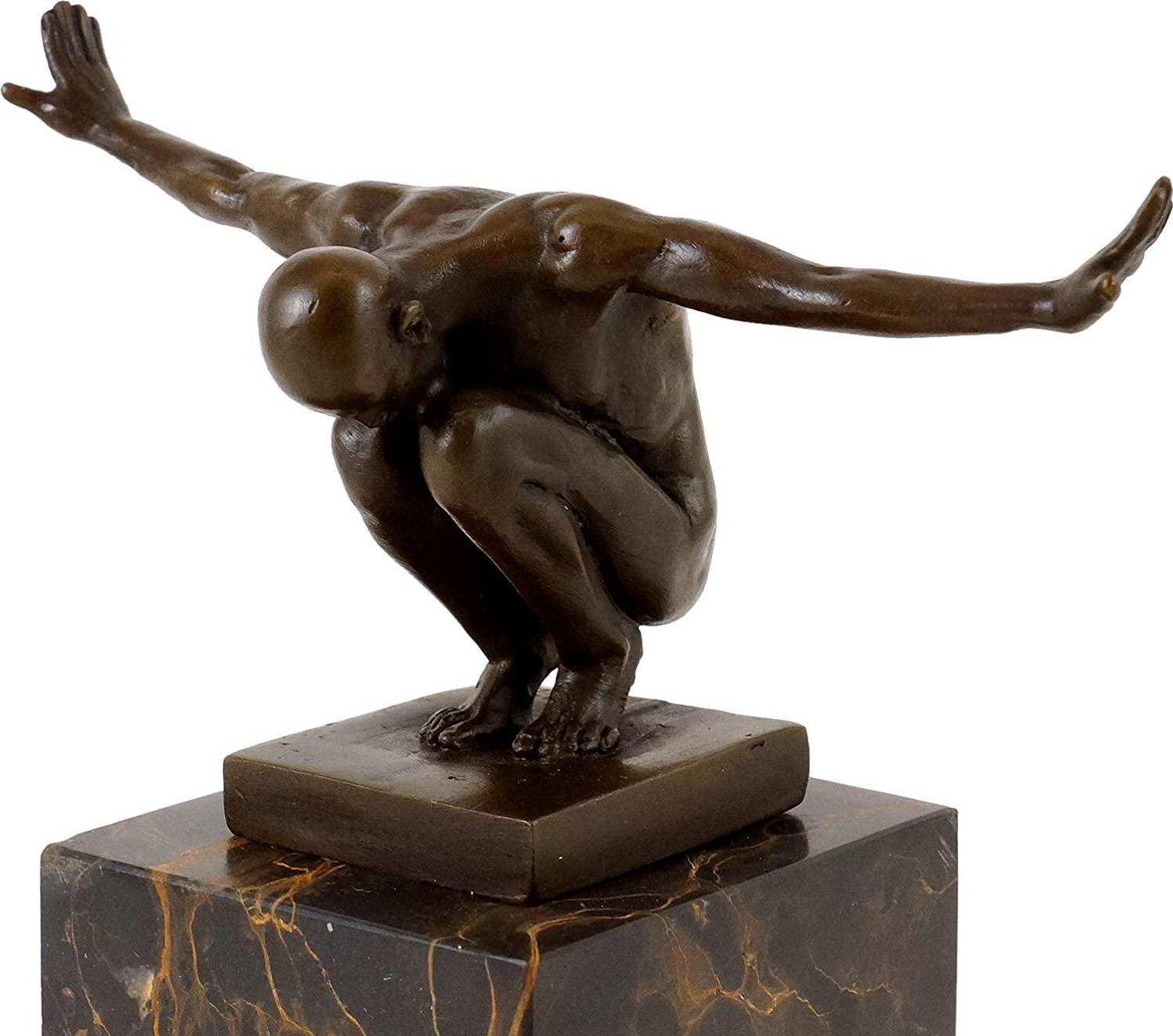 Kunst and ambiente - modern art statue - bronze figurine - mr. universe - signed - sculpture by milo - 100% bronze - athlete - male nude