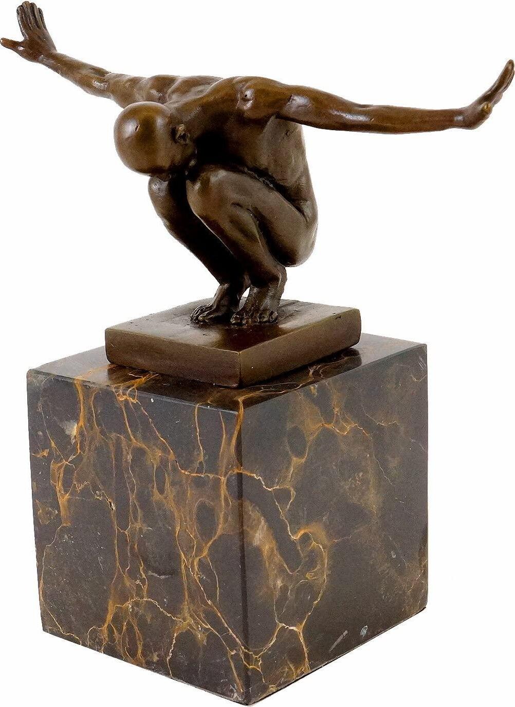 Kunst and ambiente - modern art statue - bronze figurine - mr. universe - signed - sculpture by milo - 100% bronze - athlete - male nude