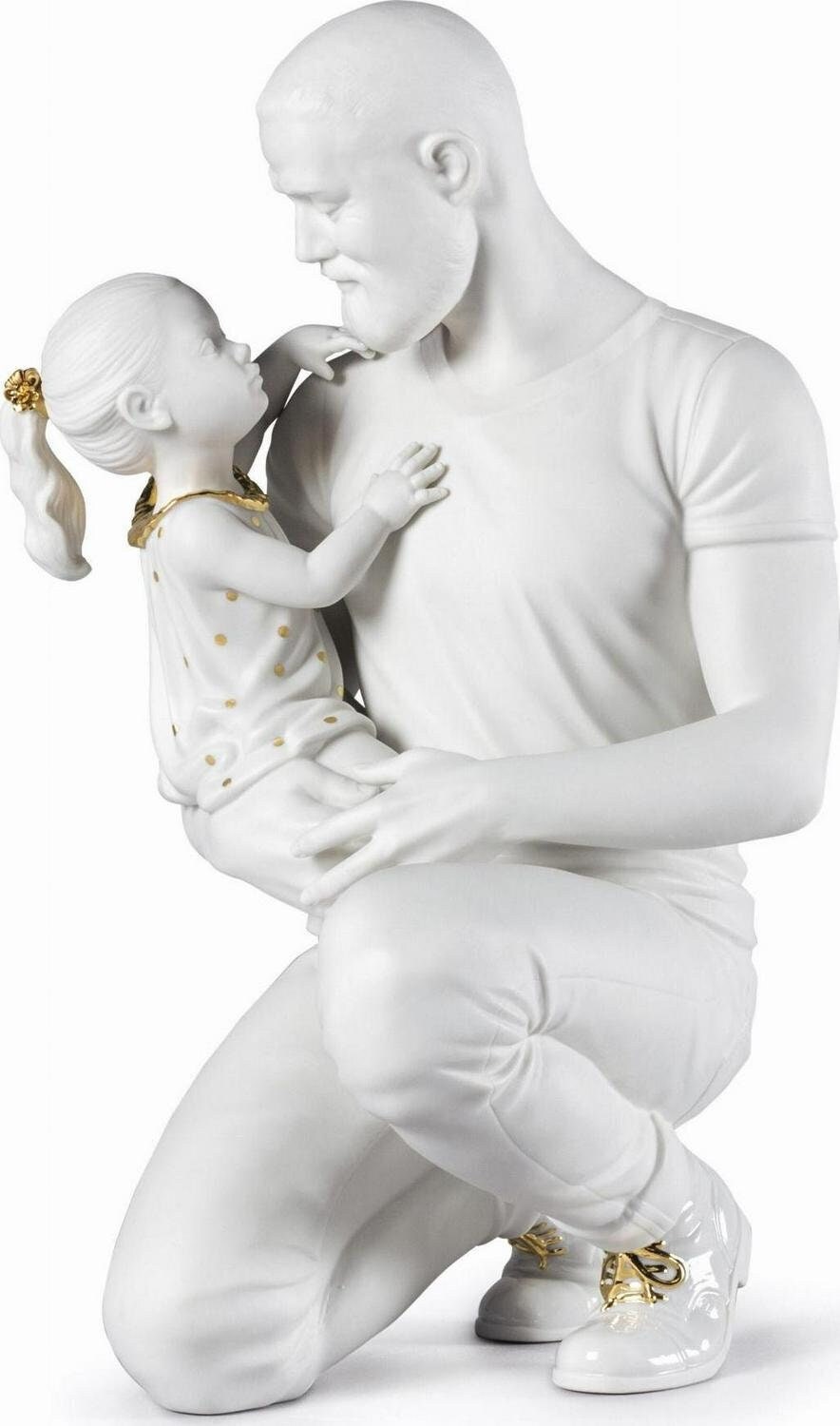 In daddy's arms figurine. golden luster and white porcelain sculpture by lladro home decor birthday gift