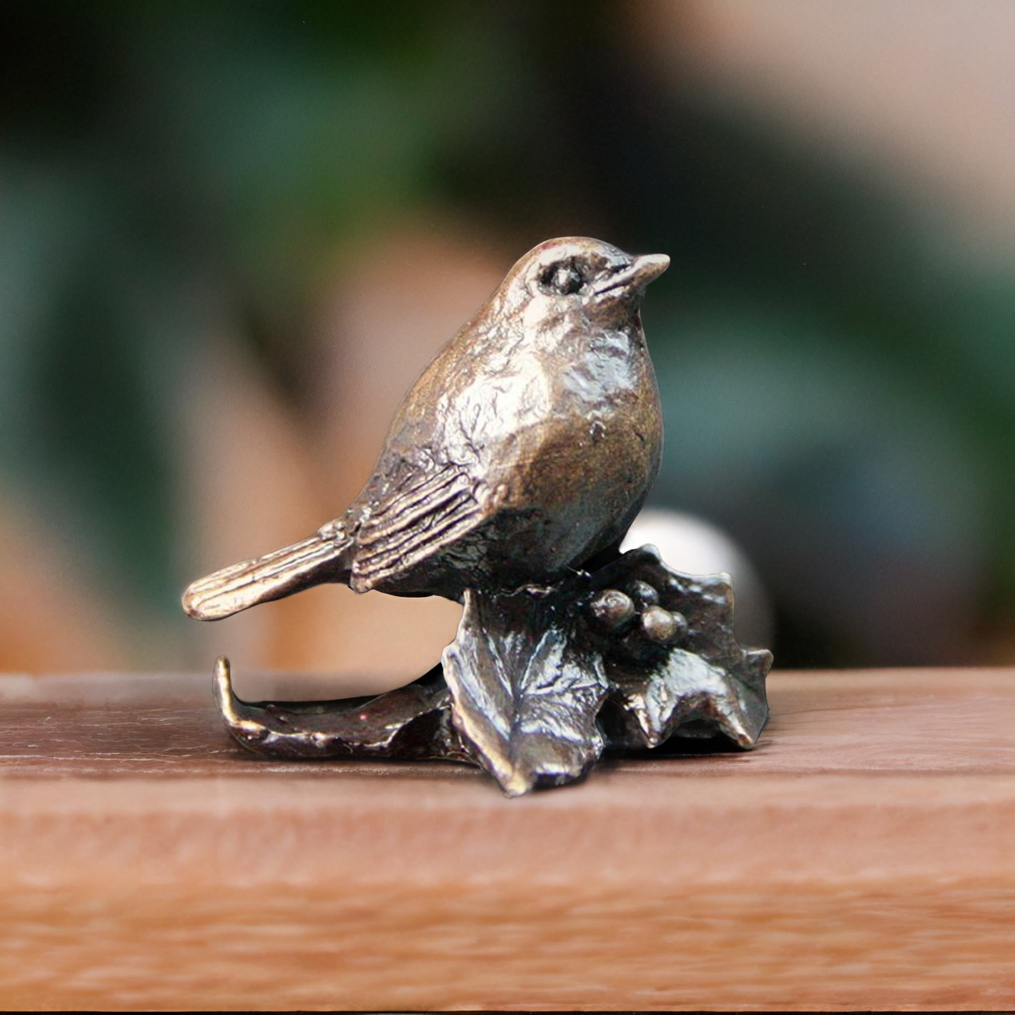 Robin bronze miniature