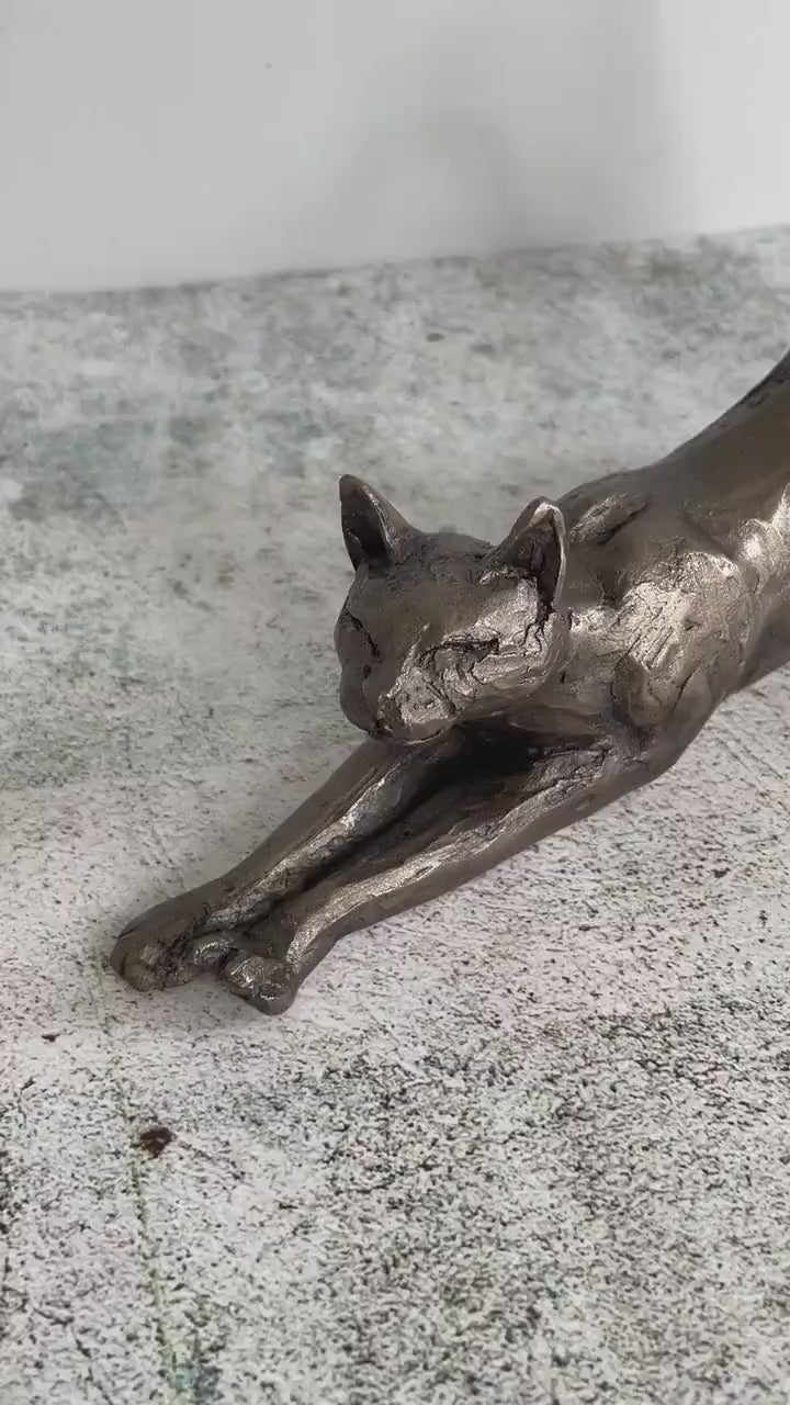 James the cat sculpture, home decor