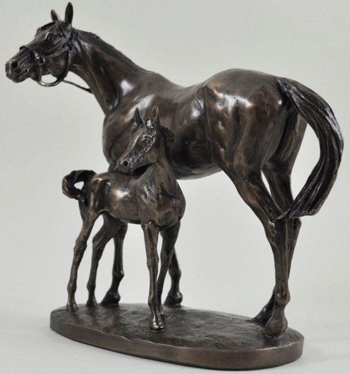 Mare and foal horse figurine (david geenty) animal sculpture home decor