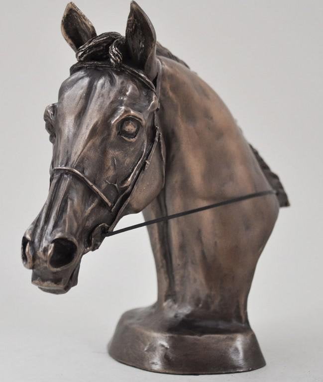 Eventers horse head figurine (harriet glen) animal sculpture home decor