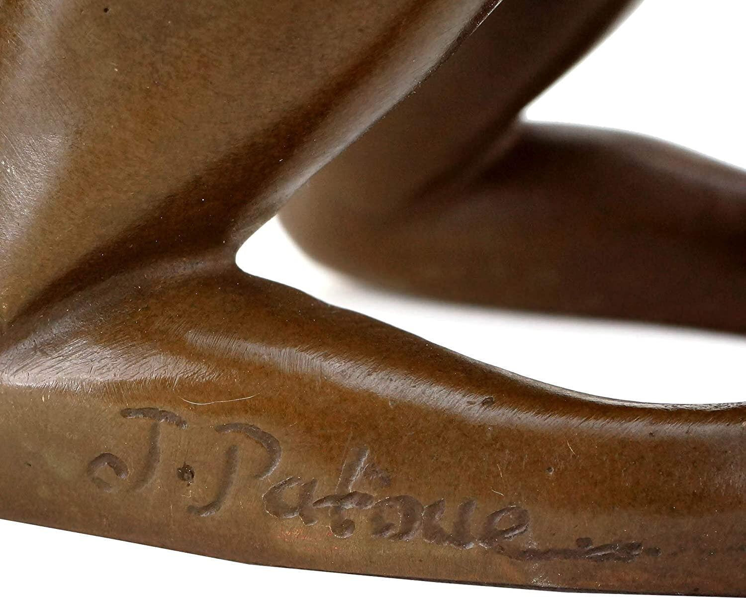 Kunst and ambiente - erotic girl jenna - female nude sculpture - bronze figurine - height: 17.0 cm - sign. patoue - sexy statues for sale