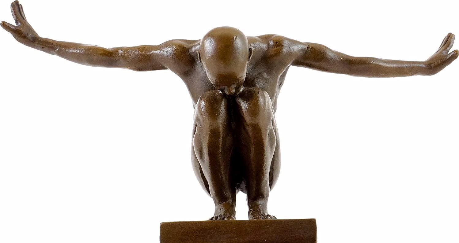 Kunst and ambiente - modern art statue - bronze figurine - mr. universe - signed - sculpture by milo - 100% bronze - athlete - male nude