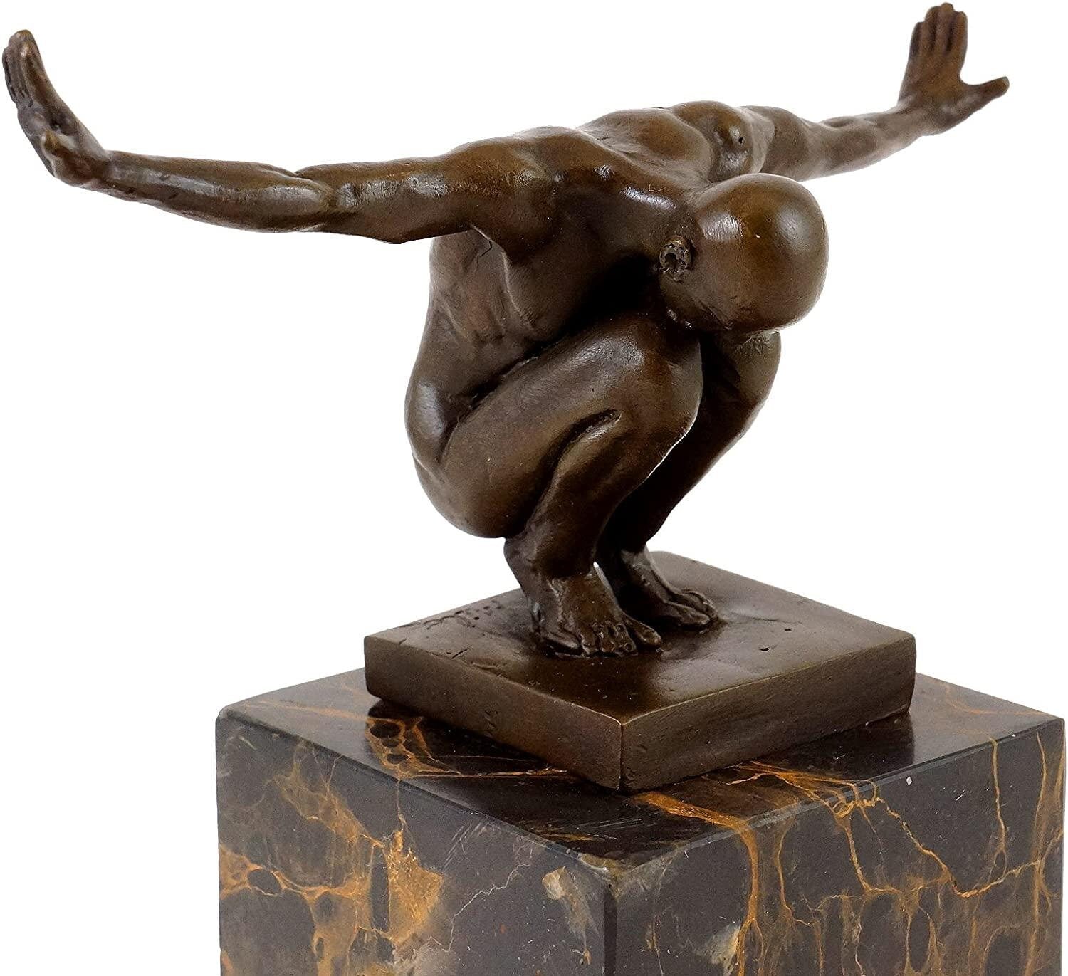 Kunst and ambiente - modern art statue - bronze figurine - mr. universe - signed - sculpture by milo - 100% bronze - athlete - male nude