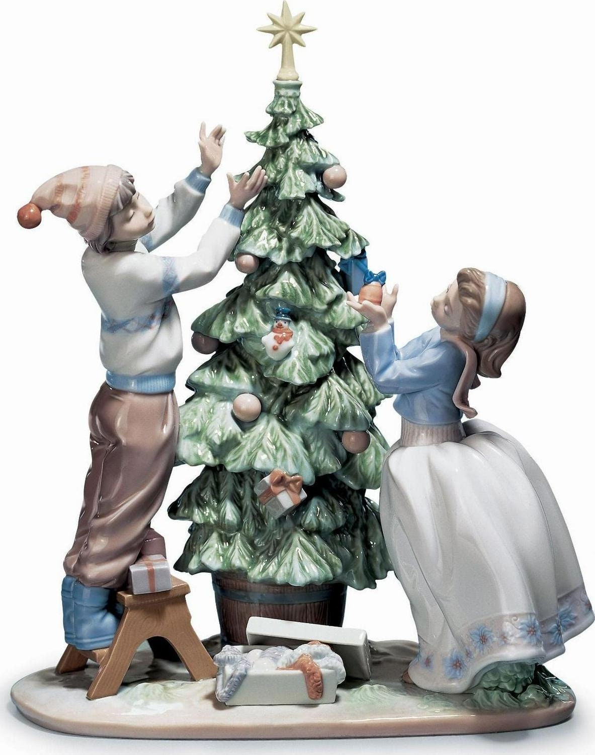 Trimming the tree figurine porcelain sculpture by lladro Christmas gift fireplace decor